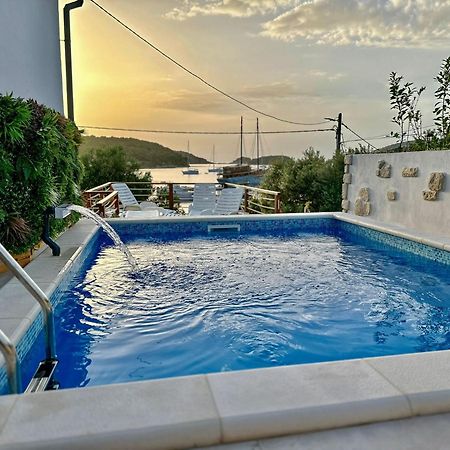 Beach Villa Ema Supetarska Draga Eksteriør billede