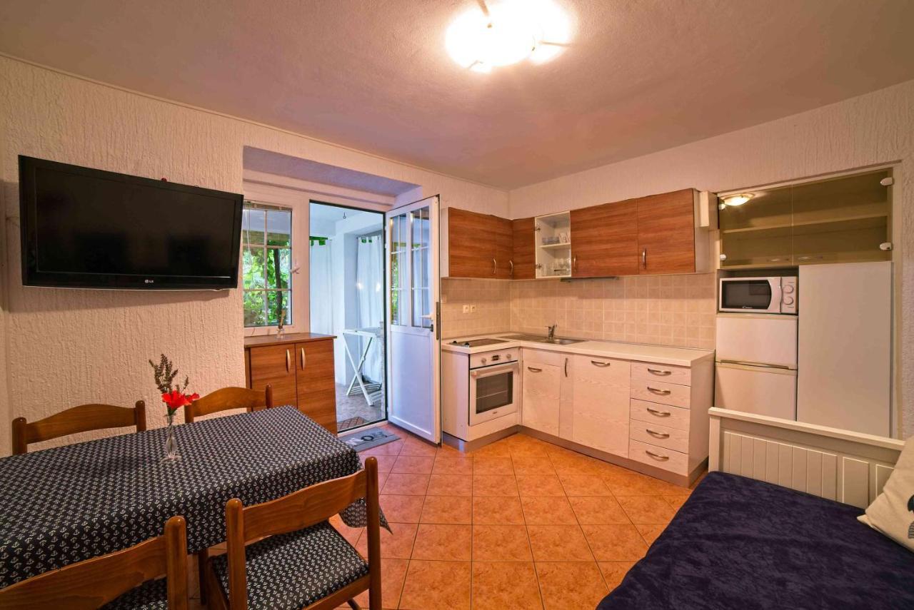 Beach Villa Ema Supetarska Draga Eksteriør billede
