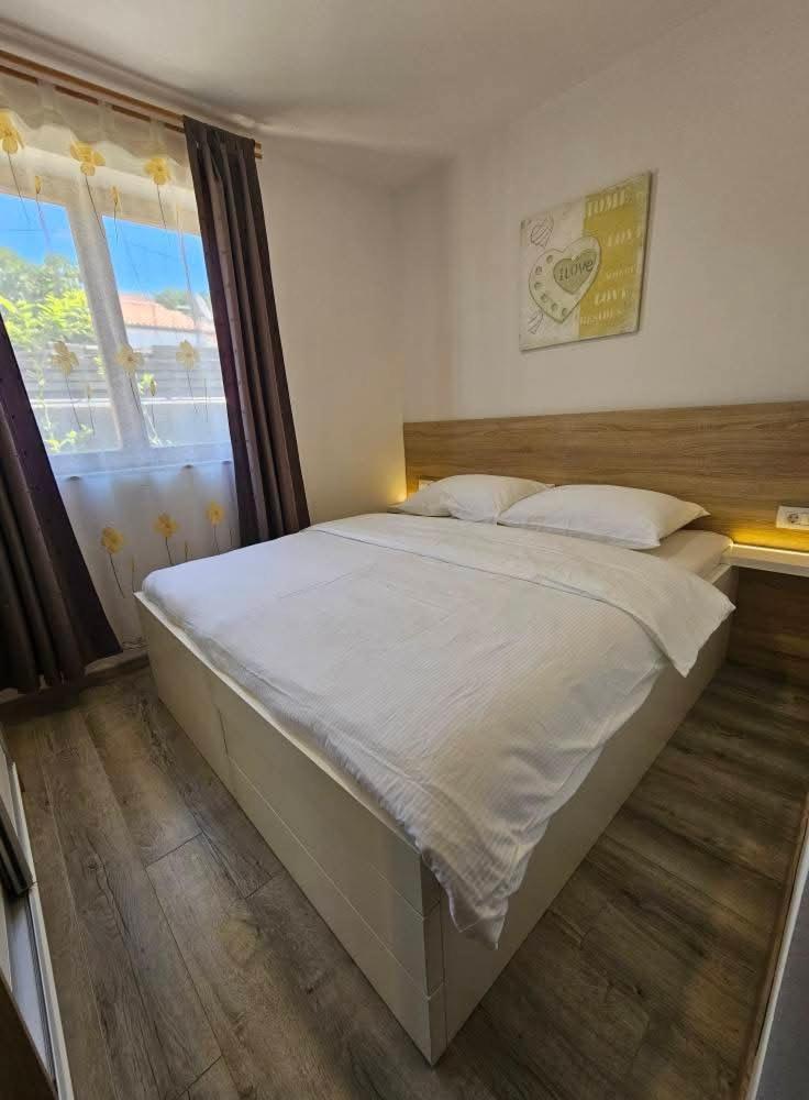 Beach Villa Ema Supetarska Draga Eksteriør billede